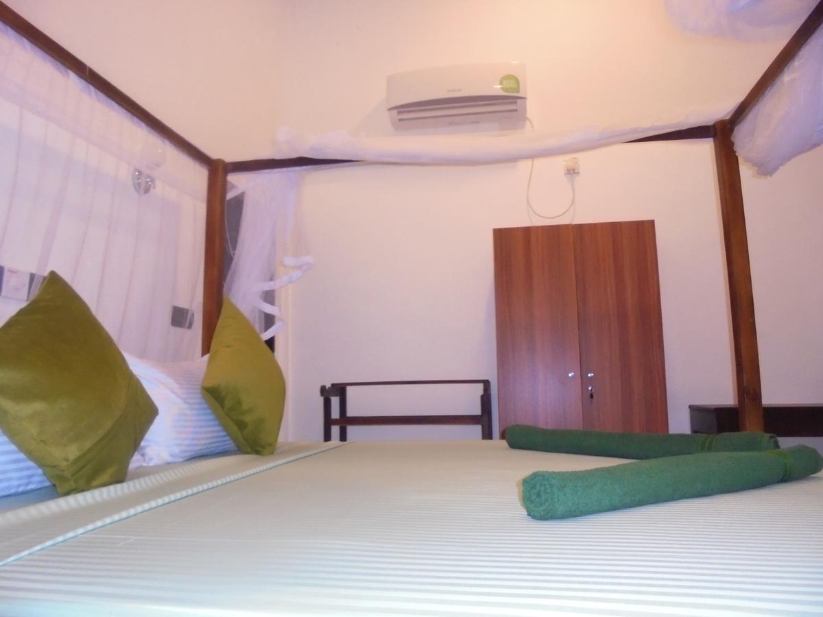 Surf Bay Resort Arugam Bay Esterno foto