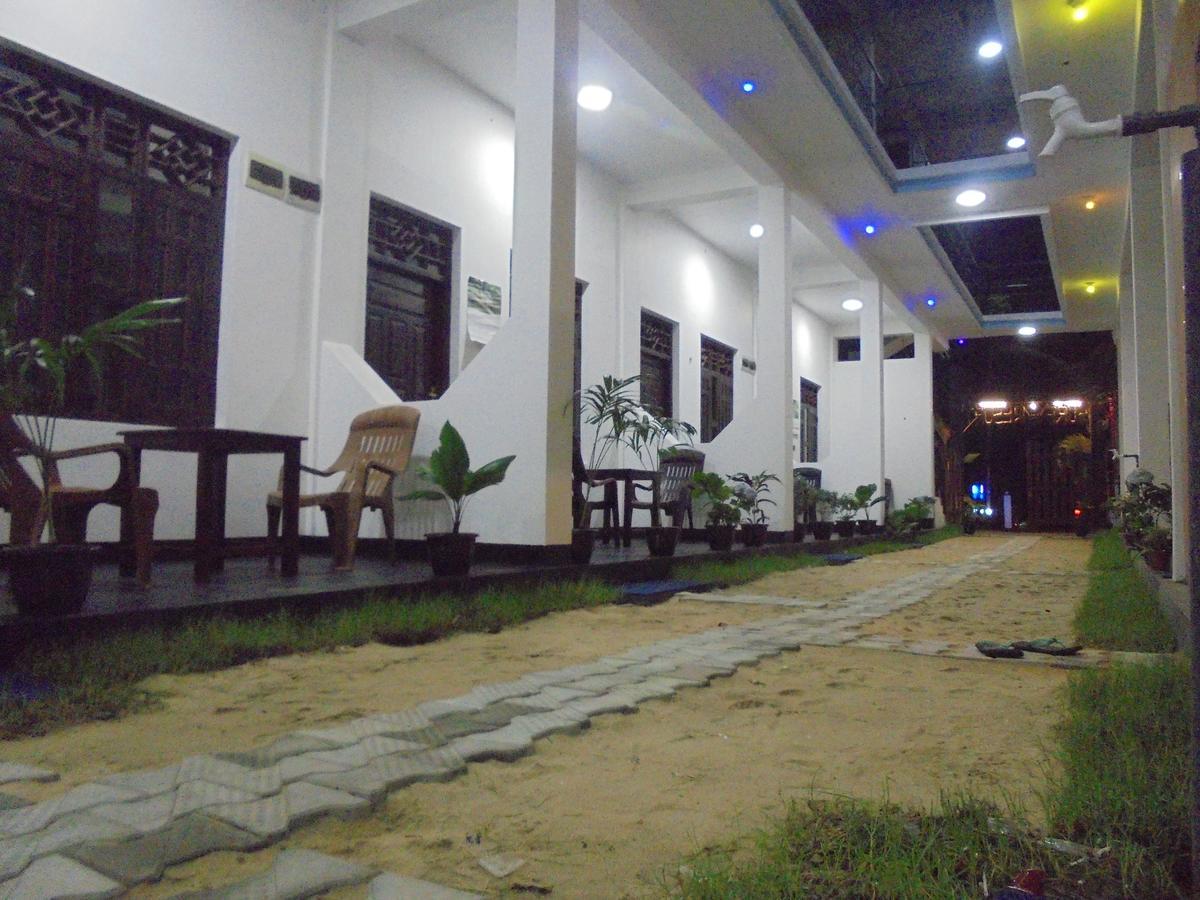 Surf Bay Resort Arugam Bay Esterno foto
