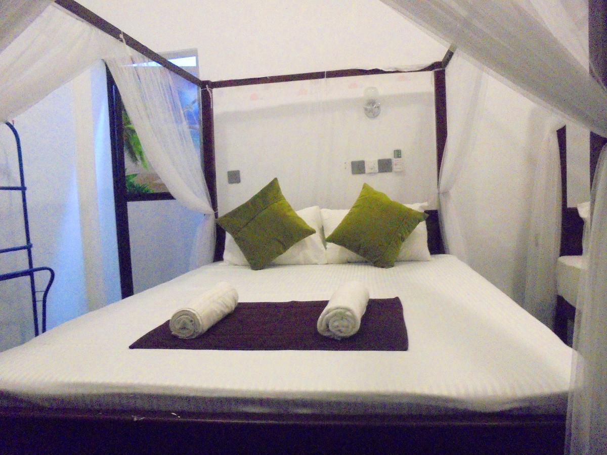 Surf Bay Resort Arugam Bay Esterno foto