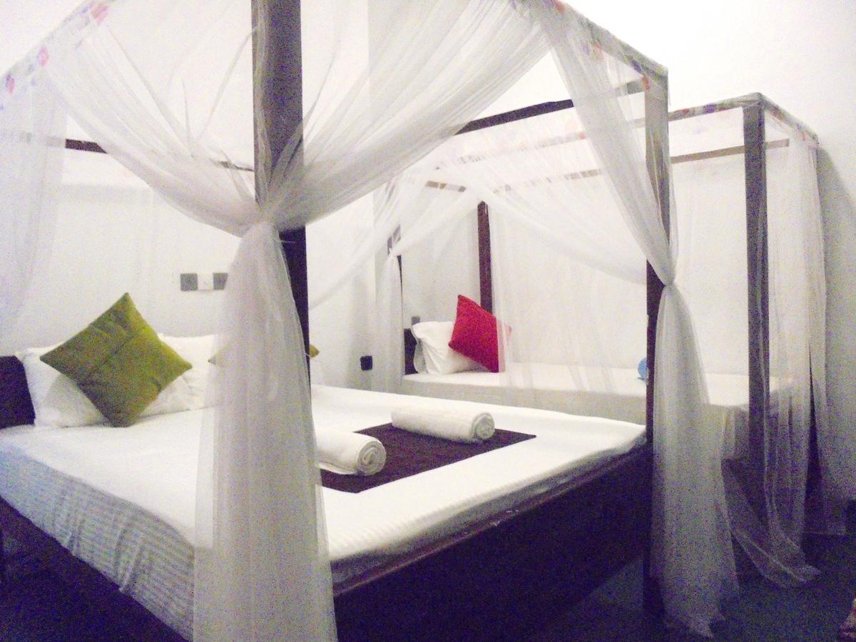 Surf Bay Resort Arugam Bay Esterno foto
