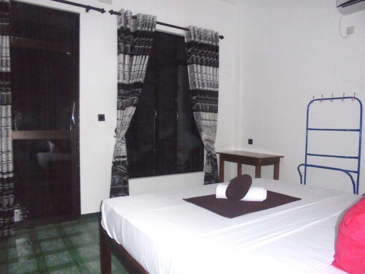 Surf Bay Resort Arugam Bay Esterno foto